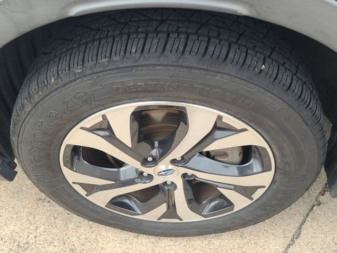 Used 2020 Subaru Outback Limited image 37