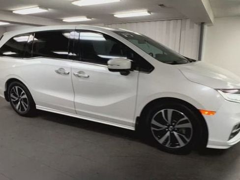 Used 2020 Honda Odyssey Elite image 2