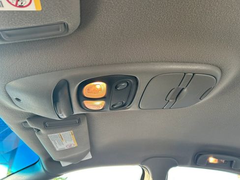 Used 2003 Pontiac Grand Prix SE w/ Equipment Group FWD image 22