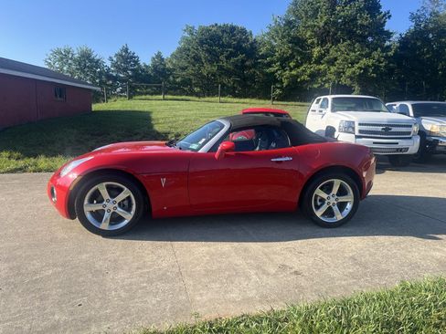 Used 2008 Pontiac Solstice GXP w/ Premium Package RWD image 5