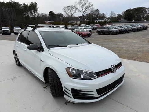 Used 2015 Volkswagen GTI S image 2