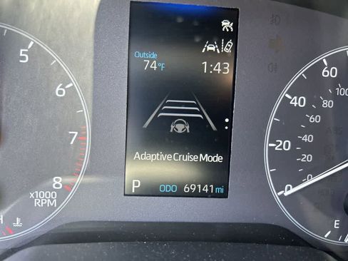 Used 2023 Toyota Corolla LE FWD image 9