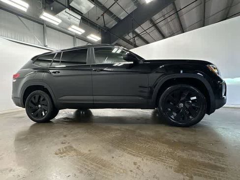 New 2026 Volkswagen Atlas SE AWD/4WD image 3