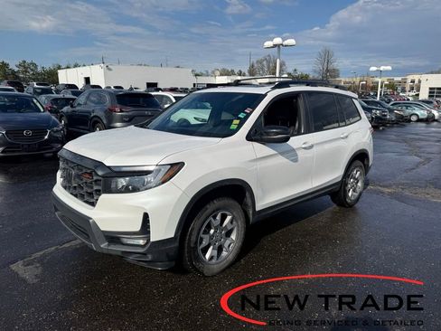 Certified 2023 Honda Passport TrailSport image 1