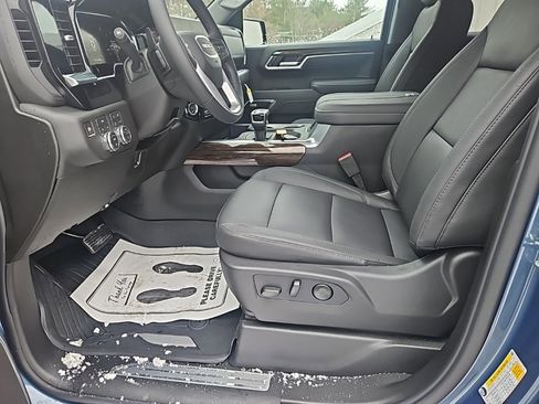 New 2026 GMC Sierra 1500 Elevation w/ Elevation Premium Package image 10