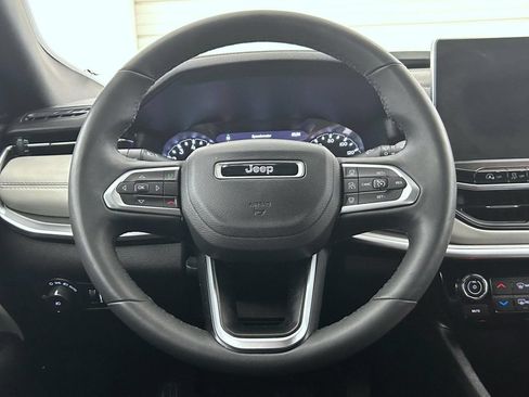 Certified 2025 Jeep Compass Limited AWD/4WD image 11