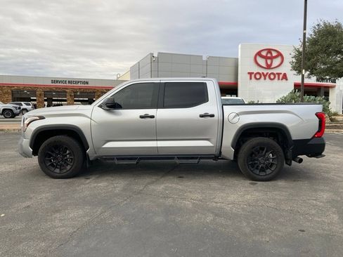 Used 2025 Toyota Tundra SR5 image 8