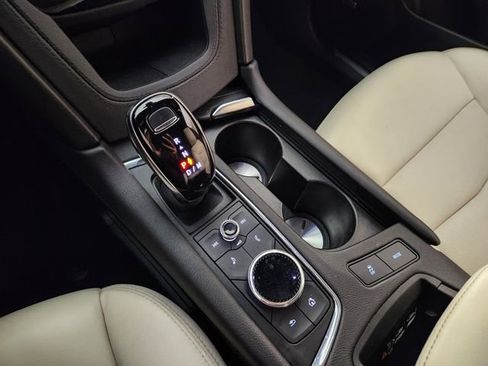 Used 2022 Cadillac XT5 Sportv w/ Technology Package image 20