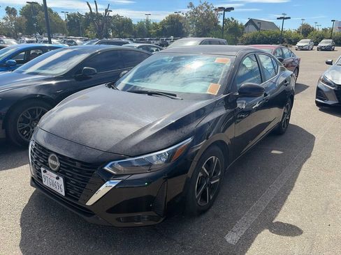 Used 2024 Nissan Sentra SV FWD image 3