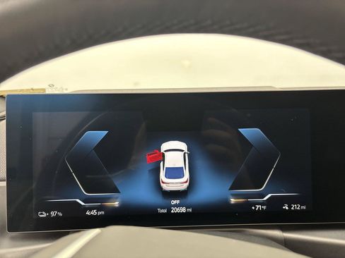 Used 2023 BMW i4 eDrive35 w/ Premium Package RWD image 28
