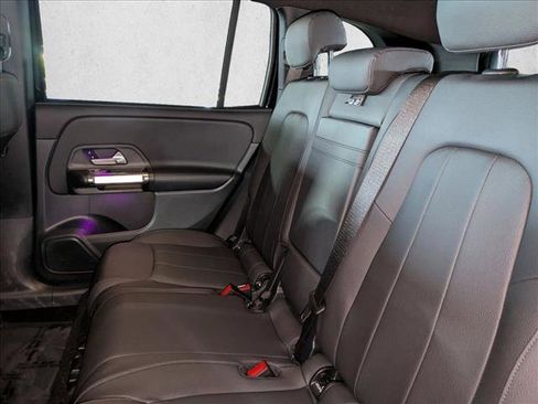 Certified 2025 Mercedes-Benz GLB 250 image 17