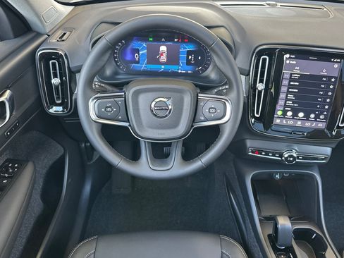 New 2026 Volvo XC40 B5 Core AWD/4WD image 11