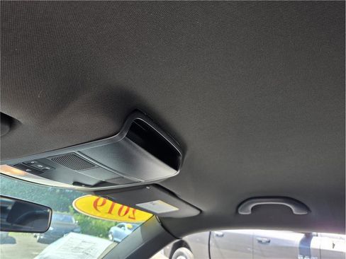 Used 2019 Volkswagen Beetle 2.0T S FWD image 22