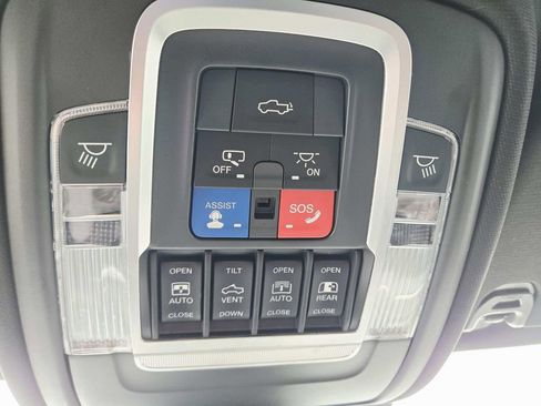 Used 2019 RAM 1500 Limited AWD/4WD image 37