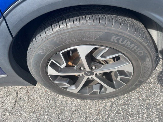Used 2023 Kia Sportage EX FWD image 7