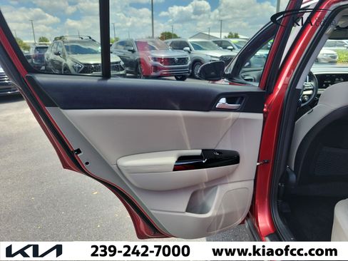 Used 2021 Kia Sportage EX FWD image 15