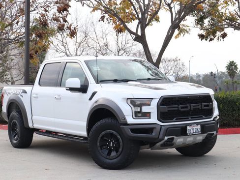 Used 2018 Ford F150 Raptor w/ Equipment Group 802A Luxury image 1