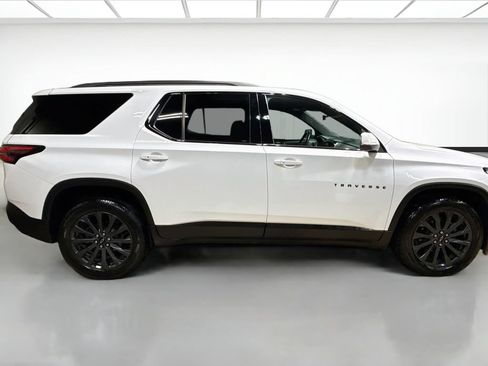 Used 2023 Chevrolet Traverse RS w/ LPO, Floor Liner Package AWD/4WD image 5