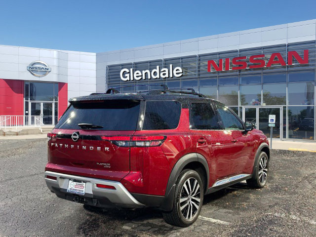 Used 2023 Nissan Pathfinder Platinum AWD/4WD image 4