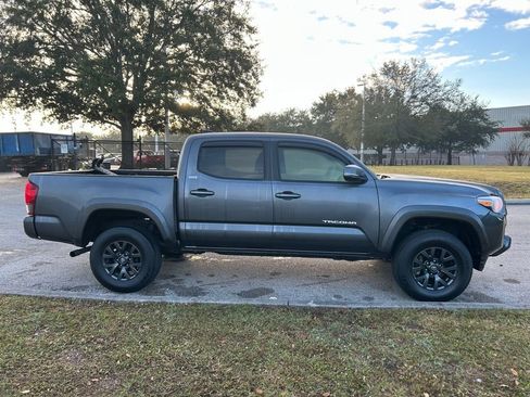 Used 2022 Toyota Tacoma SR5 image 6