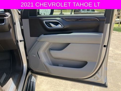 Used 2021 Chevrolet Tahoe LT w/ LT Signature Package RWD image 13