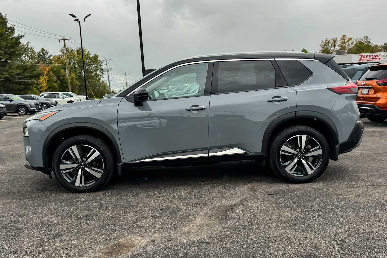Used 2021 Nissan Rogue SL w/ Premium Package AWD/4WD image 6