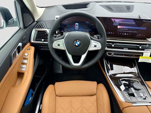 New 2026 BMW X7 xDrive40i AWD/4WD image 10