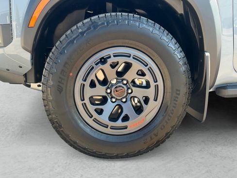 New 2026 Nissan Frontier PRO-4X w/ Pro-4x Convenience Package image 23