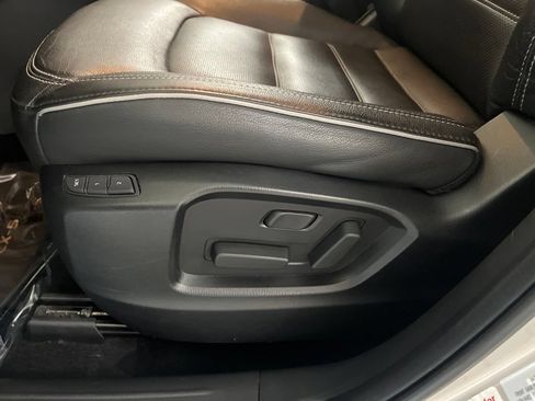 Used 2025 MAZDA CX-5 AWD 2.5 S w/ Preferred Package image 52