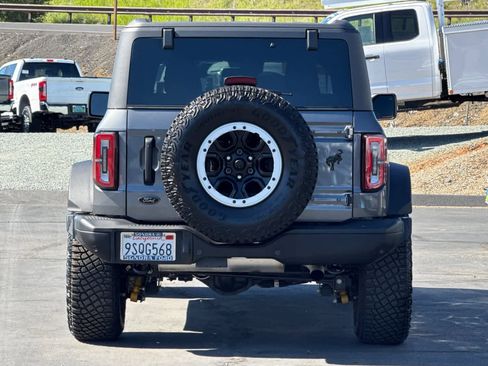 Used 2024 Ford Bronco Badlands image 5