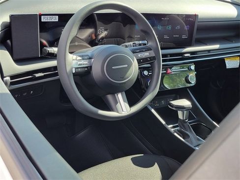 New 2026 Hyundai Tucson SEL image 3