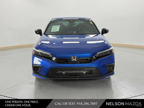 Used 2022 Honda Civic Sport image 2