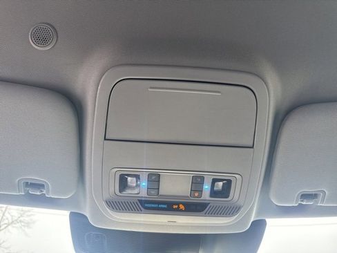 Certified 2022 Ford Explorer XLT w/ Equipment Group 202A image 25