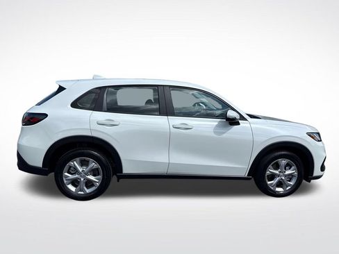 Used 2025 Honda HR-V LX image 6