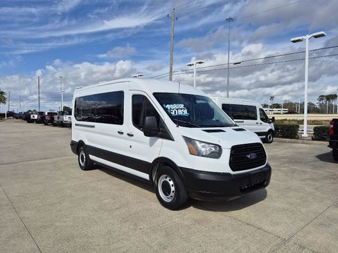 Certified 2019 Ford Transit 350 XL image 5