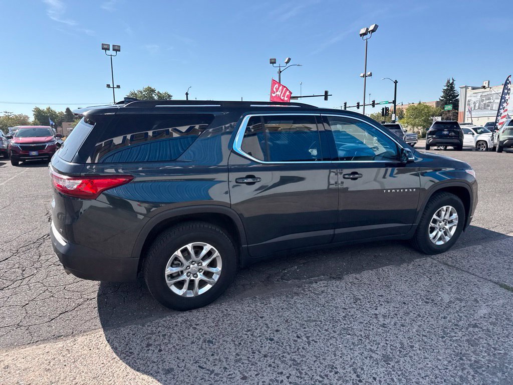 Used 2020 Chevrolet Traverse LT FWD image 10