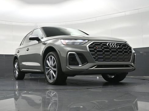 Used 2021 Audi SQ5 Premium Plus w/ Premium Plus Package AWD/4WD image 28