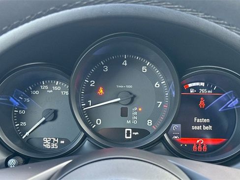 Used 2025 Porsche Macan image 23