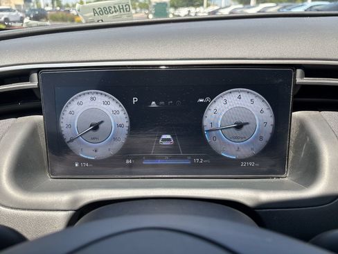 Certified 2024 Hyundai Tucson Limited AWD/4WD image 18