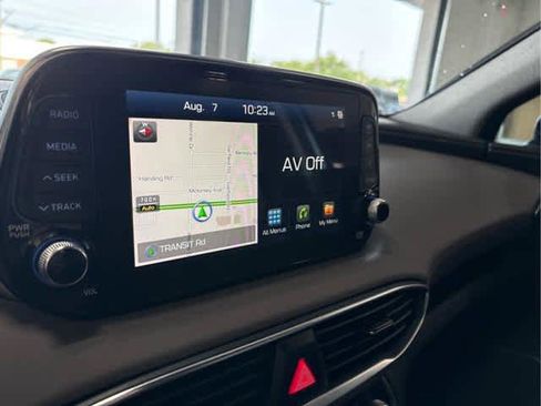Used 2020 Hyundai Santa Fe Limited image 19