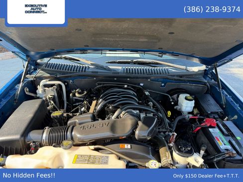 Used 2010 Ford Explorer XLT image 9