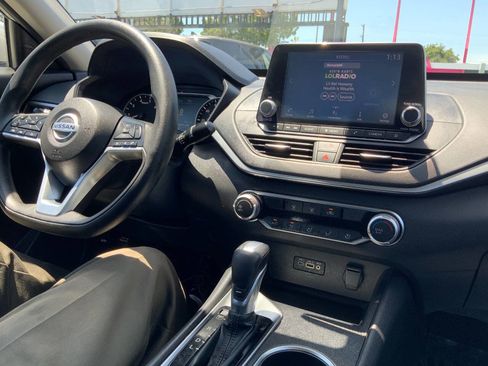 Used 2022 Nissan Altima 2.5 SV FWD image 22