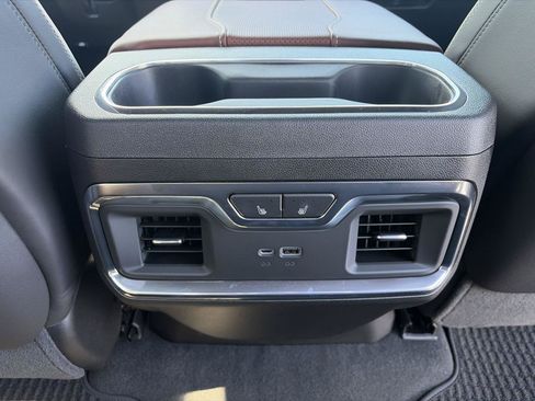 Used 2026 GMC Sierra 2500 Denali Ultimate AWD/4WD image 19