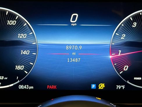 Used 2023 Mercedes-Benz C 300 4MATIC Sedan image 23