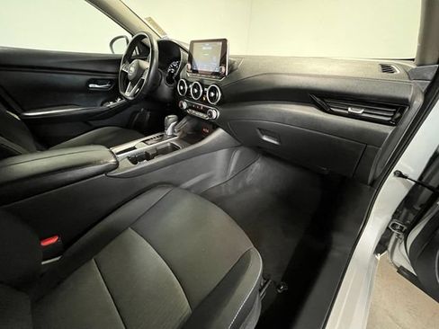 Used 2022 Nissan Sentra SV FWD image 10
