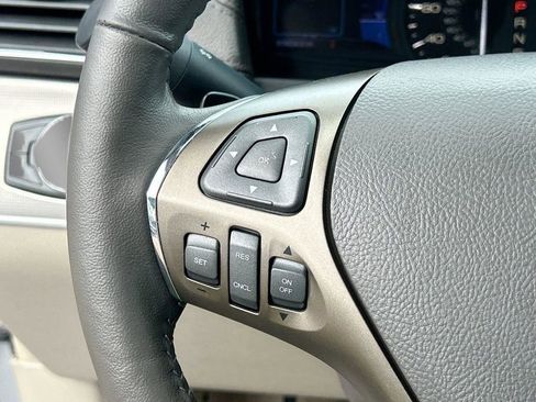 Used 2013 Lincoln MKX FWD image 31