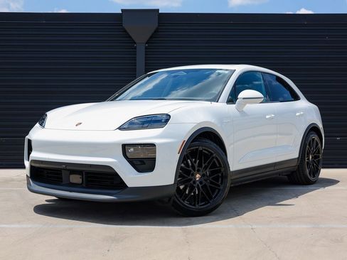 New 2025 Porsche Macan Electric RWD image 1