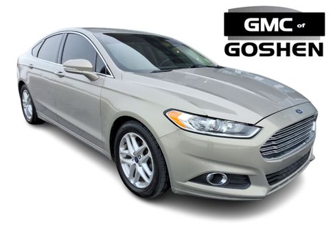 Used 2015 Ford Fusion SE w/ Equipment Group 202A image 3