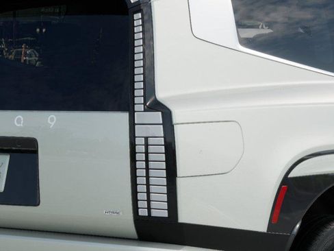 New 2026 Hyundai Ioniq 9 SEL AWD/4WD image 10