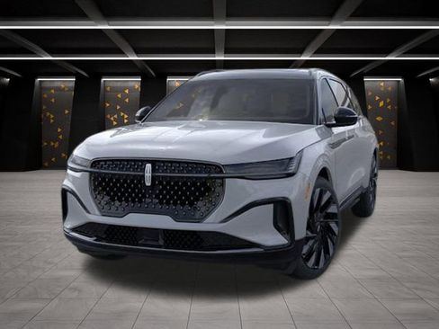 New 2026 Lincoln Nautilus Reserve w/ Jet Appearance Package image 2